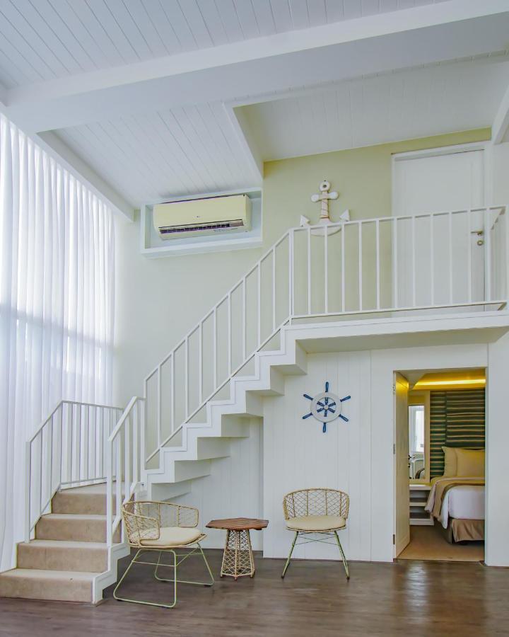 The Crystal Luxury Bay Resort Nusa Dua Nusa Dua  Exterior photo