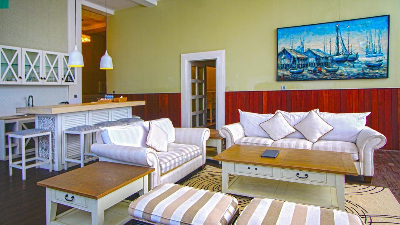 The Crystal Luxury Bay Resort Nusa Dua Nusa Dua  Exterior photo