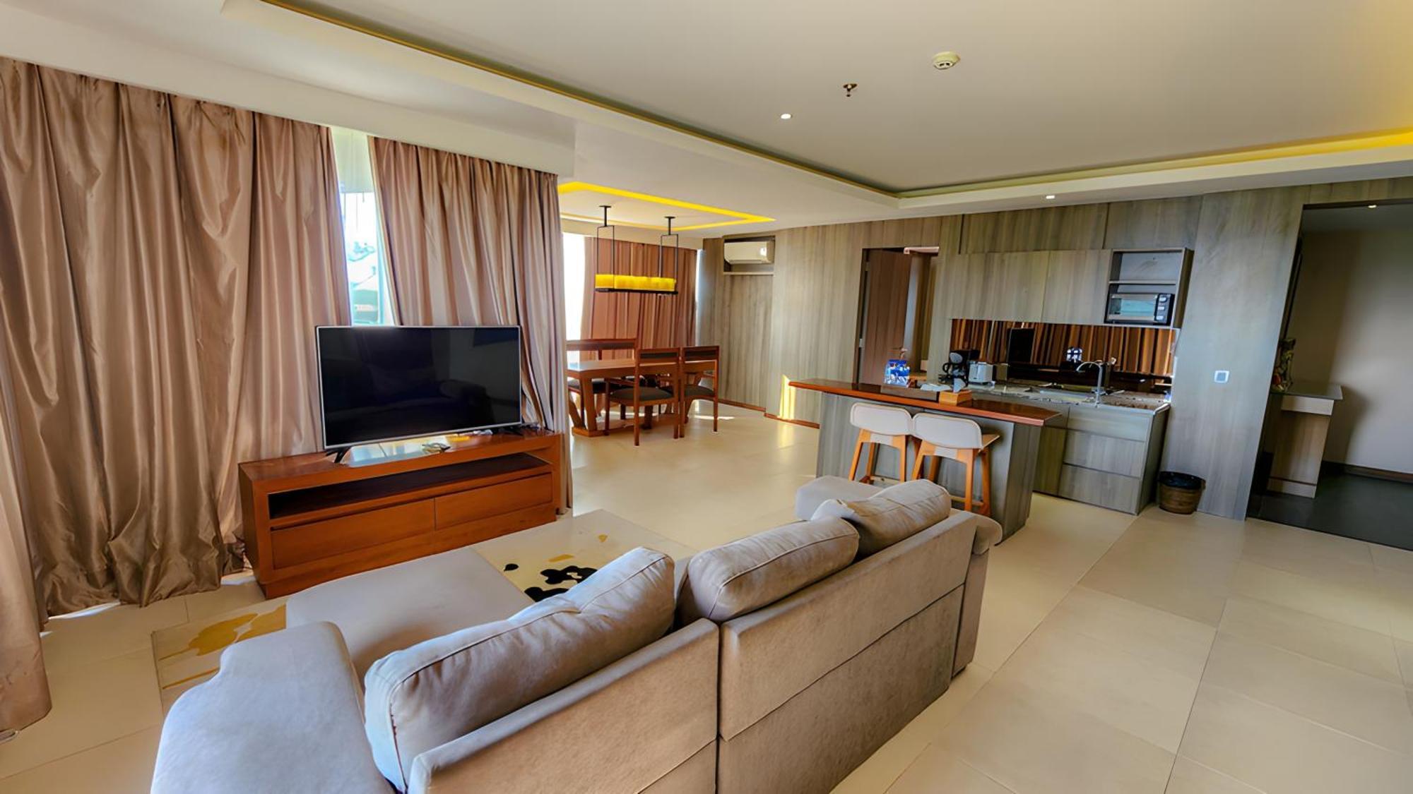 The Crystal Luxury Bay Resort Nusa Dua Nusa Dua  Exterior photo