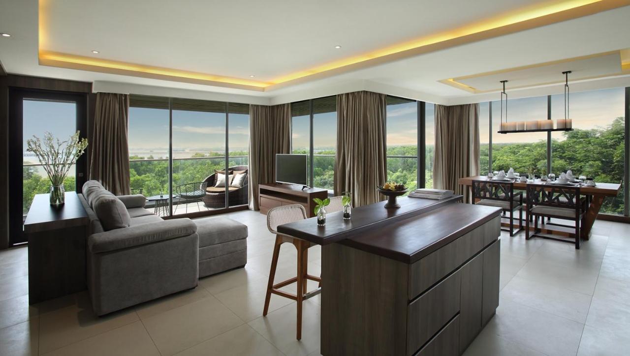 The Crystal Luxury Bay Resort Nusa Dua Nusa Dua  Exterior photo