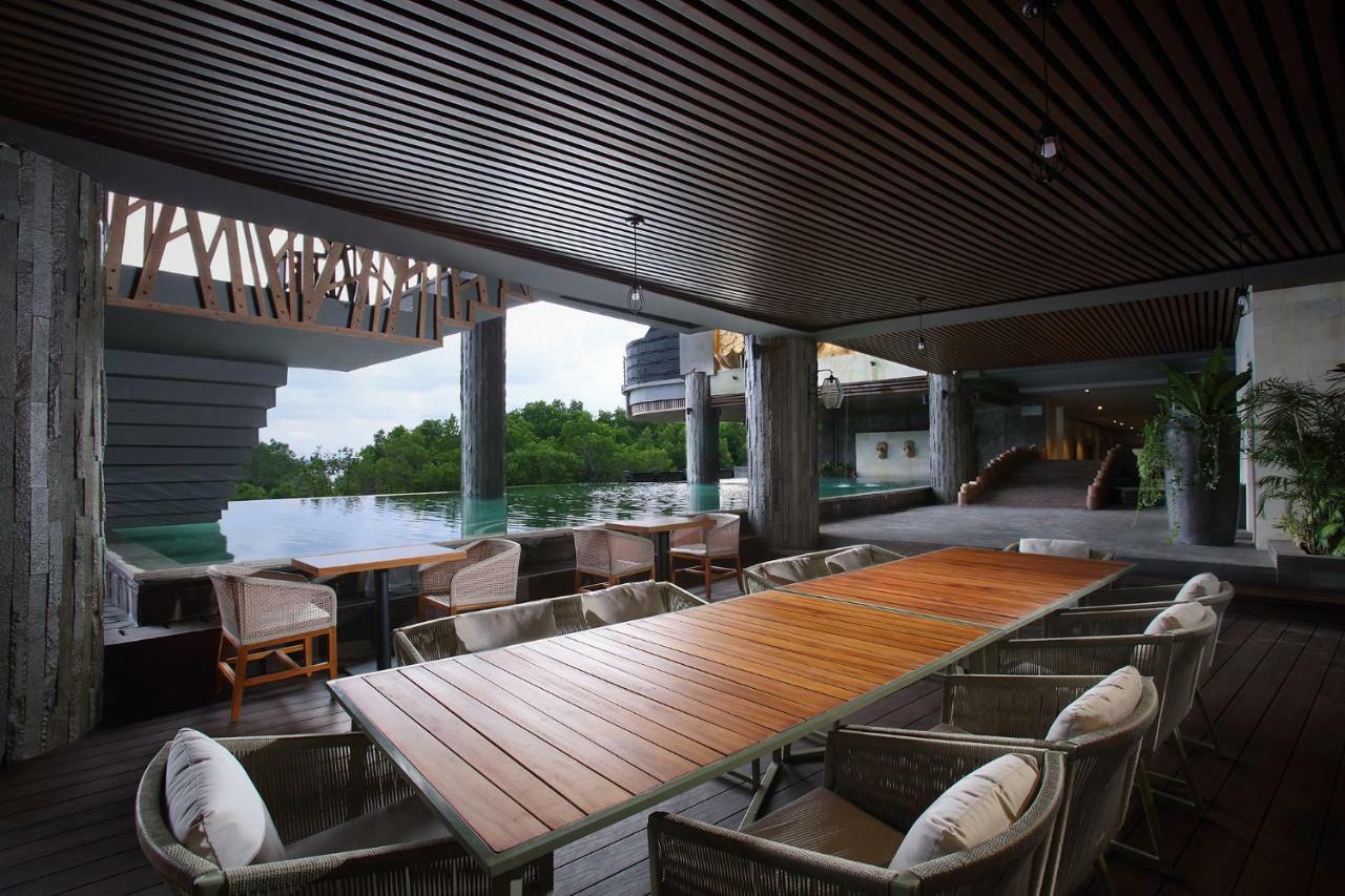 The Crystal Luxury Bay Resort Nusa Dua Nusa Dua  Exterior photo